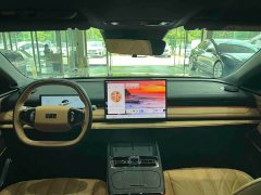 Geely Galaxy Xingyao 8 130km EM-i Premium Edition - ფოტო 9