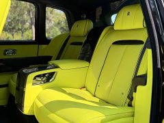 Rolls-Royce Cullinan 2024 Black Badge - ფოტო 12