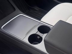 Tesla Model Y Long Range All-Wheel Drive 3D7 - ფოტო 15