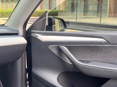 Tesla Model Y Long Range All-Wheel Drive 3D7 - ფოტო 18