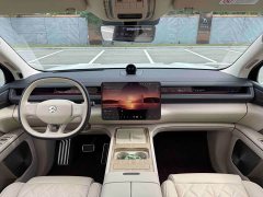 NIO ES8 Six-Seat Executive Luxury Edition - ფოტო 9