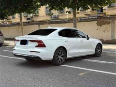 Volvo S60 B4 Intelligent Luxury Edition - ფოტო 6