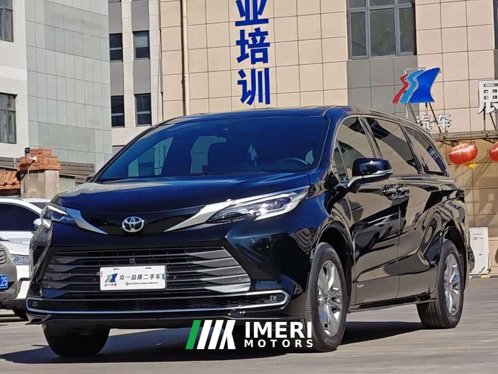 Toyota Sienna 2.5L Hybrid AWD Premium - ავტომობილი ჩინეთიდან