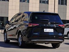 Toyota Sienna 2.5L Hybrid AWD Premium - ფოტო 4