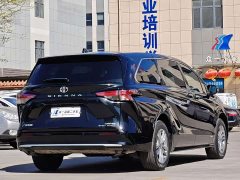 Toyota Sienna 2.5L Hybrid AWD Premium - ფოტო 6