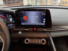 Hyundai Elantra 2022 1.5L CVT GLX Elite - ფოტო 14