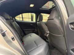 Lexus UX New Energy 2020 300e Pure Joy Edition - ფოტო 9