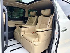 Toyota Alphard Hybrid 2.5L Premium Edition - ფოტო 11