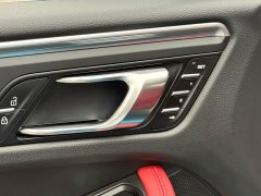 Porsche Macan 2.0T - ფოტო 13
