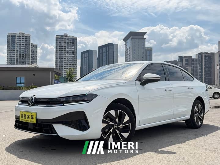 Volkswagen Sagitar L 300TSI DSG Elite