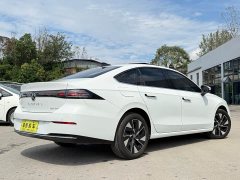 Volkswagen Sagitar L 300TSI DSG Elite - ფოტო 9