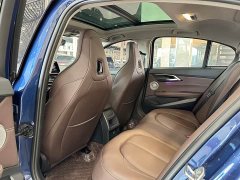 BMW 1 Series 125i M Sport Night Edition - ფოტო 4