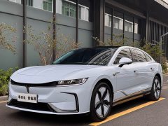 Voyah Lantu Zhaoguang Four-Wheel Drive Flagship - ფოტო 1