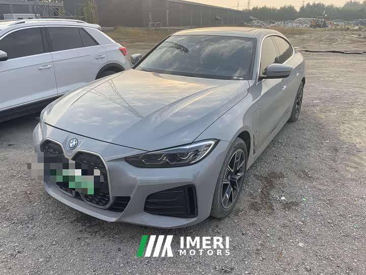 BMW i4 eDrive35
