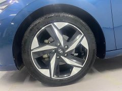 Hyundai Elantra 2022 1.5L CVT Luxury - ფოტო 6
