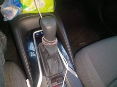 Toyota Corolla Hybrid 1.8H E-CVT Luxury - ფოტო 15