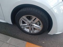 Toyota Corolla Hybrid 1.8H E-CVT Luxury - ფოტო 8
