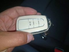 Toyota Corolla Hybrid 1.8H E-CVT Luxury - ფოტო 9