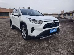 Toyota RAV4 2.0L CVT FWD Fashion Edition - ფოტო 17