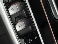 Mercedes-Benz GLC 300 L 4MATIC Dynamic 5-Seater - ფოტო 17