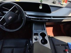 Cadillac XT5 2.0T Luxury - ფოტო 16