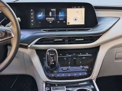 Buick GL8 ES Land Executive Luxury Enjoyable Edition - ფოტო 13