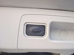 Buick GL8 ES Land Executive Luxury Enjoyable Edition - ფოტო 18