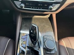 BMW 5 Series 525Li Luxury Package - ფოტო 18
