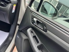 Porsche 2022 Macan 2.0T - ფოტო 14
