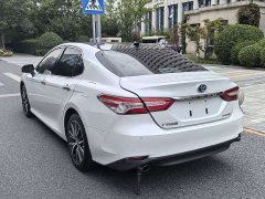 Toyota Camry 2021 Hybrid Luxury - ფოტო 3