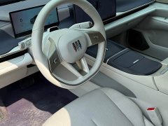 Buick Zhijing L7 Extended Range Avvia - ფოტო 3
