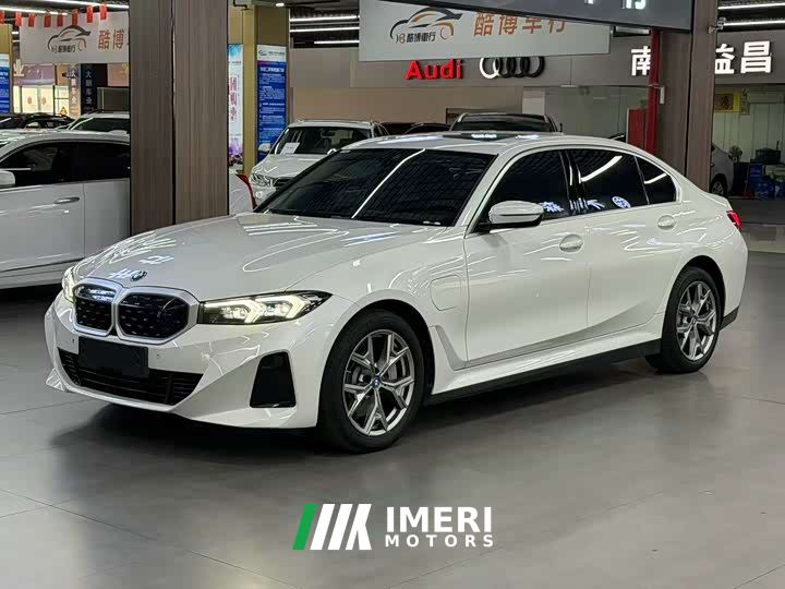 BMW i3 eDrive 35 L