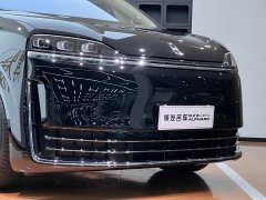 Luxeed Zhiji V9 Ultra - ფოტო 4