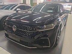 Volkswagen Passat 2021 330TSI VIP - ფოტო 1