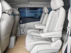 Buick GL8 Land Business Class Smart Edition - ფოტო 6