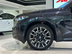 BMW X5 xDrive 40Li M Sport Midnight Edition Package - ფოტო 15