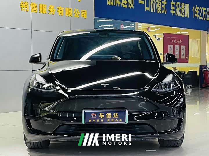 Tesla Model Y Facelift Rear-Wheel Drive