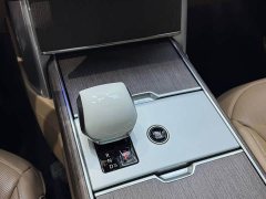 Land Rover Range Rover 3.0L V6 400PS Extended Wheelbase Prestige Edition - ფოტო 12