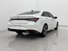 Hyundai Elantra 1.5L CVT Luxury - ფოტო 6