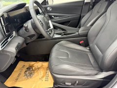 Hyundai Elantra 1.5L CVT Luxury - ფოტო 7
