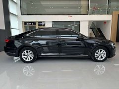 Volkswagen Passat 280TSI Elite - ფოტო 4