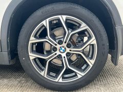 BMW X1 sDrive25Li Premier - ფოტო 18