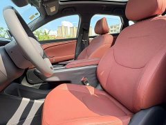 BAIC ARCFOX Alpha T5 Extended Range 1215 Yuan Jing Zhi Xing Version - ფოტო 9