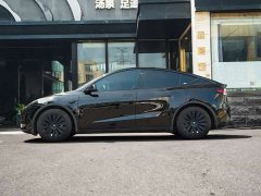 Tesla Model Y Facelift Rear-Wheel Drive - ფოტო 3