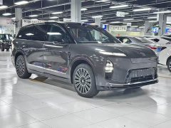NIO ES8 Six-Seat Executive Luxury Edition - ფოტო 3