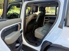 Land Rover Defender 2022 110 P400 Dark Edition - ფოტო 4