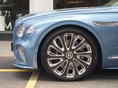 Bentley Flying Spur Plug-in Hybrid 4.0T V8 Mulliner - ფოტო 3