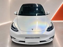 Tesla Model Y Long Range All-Wheel Drive - ფოტო 2