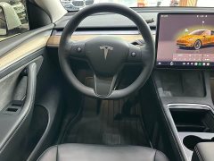 Tesla Model Y Long Range All-Wheel Drive - ფოტო 12