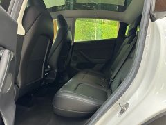 Tesla Model Y Long Range All-Wheel Drive - ფოტო 13